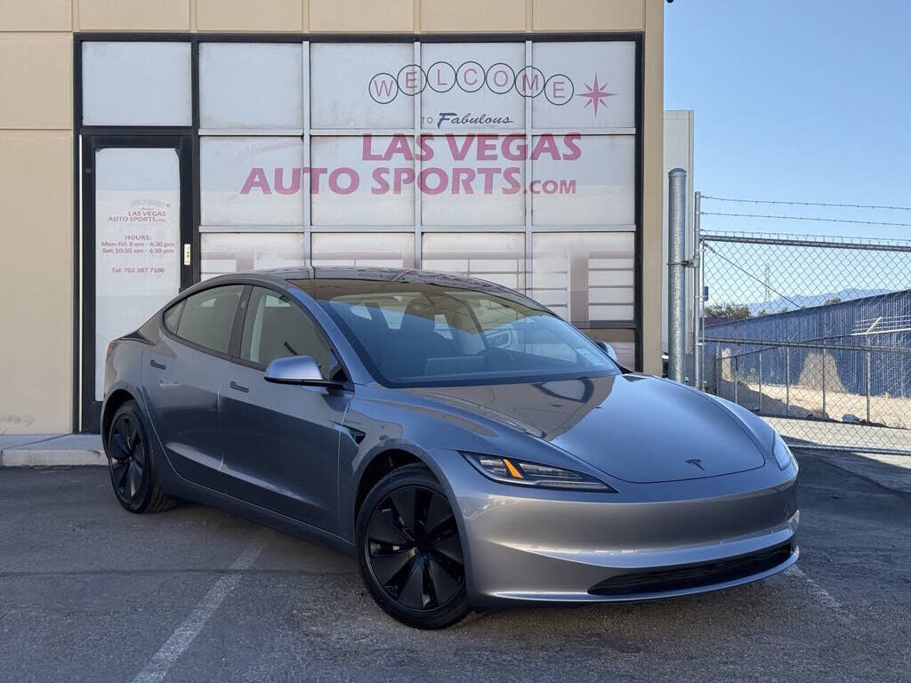 2026 TESLA Model 3