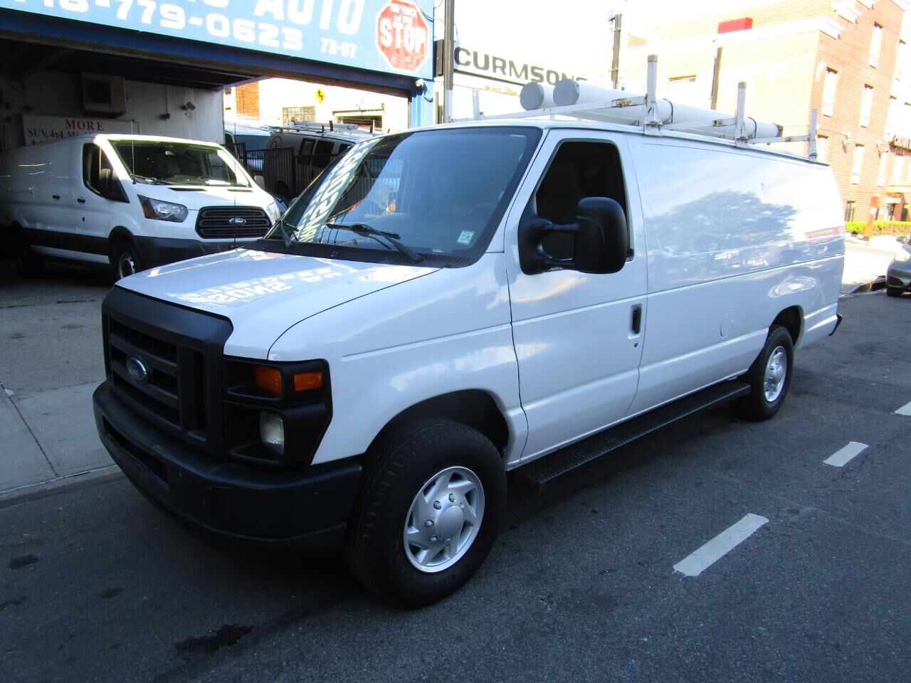 2013 FORD E-350