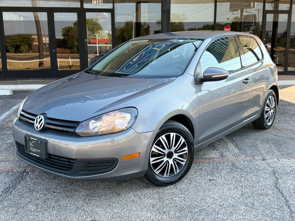 2011 VOLKSWAGEN Golf