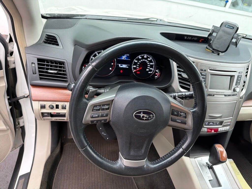 2014 SUBARU Outback