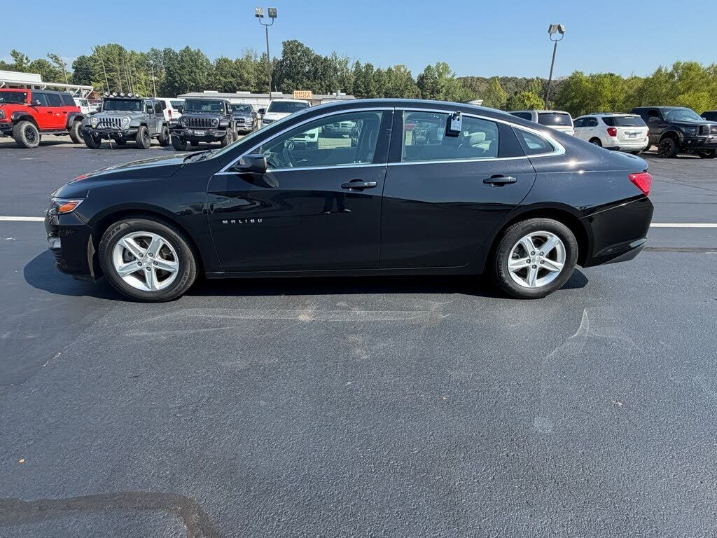 2023 CHEVROLET Malibu