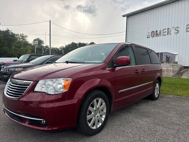 2014 CHRYSLER Town and Country