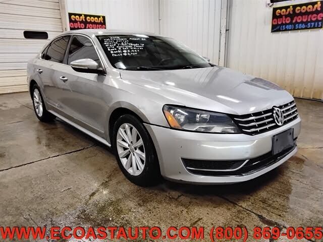 2012 VOLKSWAGEN Passat