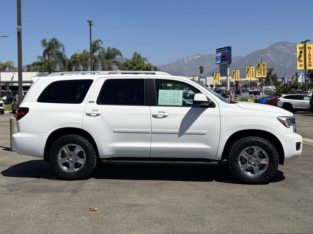 2018 TOYOTA Sequoia