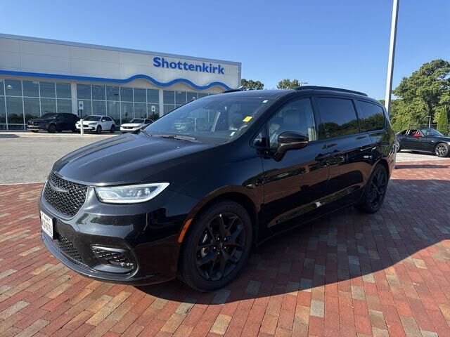 2025 CHRYSLER Pacifica