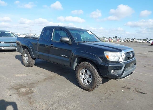 2015 TOYOTA Tacoma