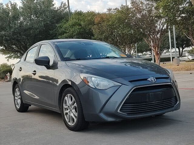 2018 TOYOTA Yaris