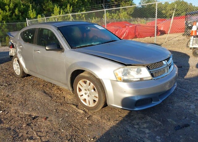 2014 DODGE Avenger