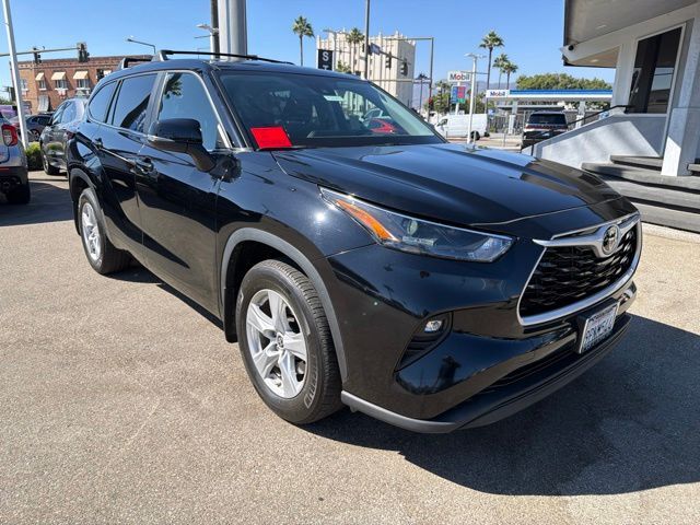 2024 TOYOTA Highlander