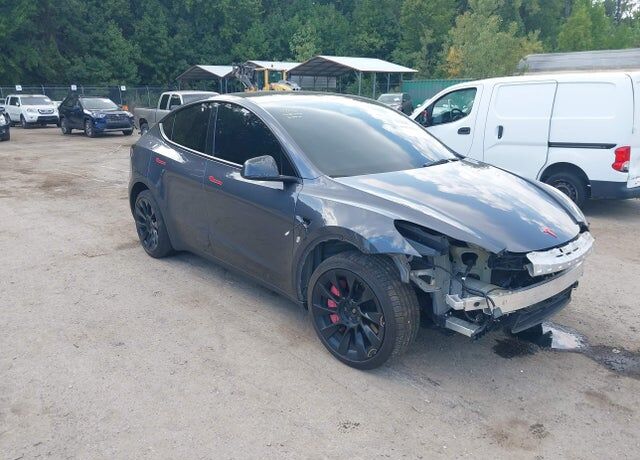 2022 TESLA Model Y