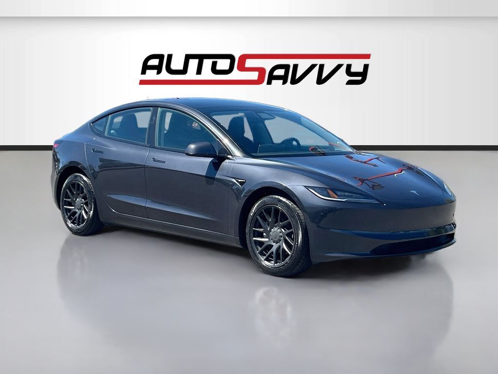2025 TESLA Model 3