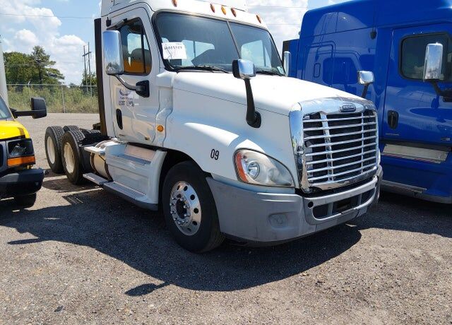 2012 FREIGHTLINER Cascadia