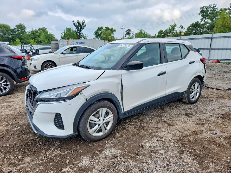 2021 NISSAN Kicks