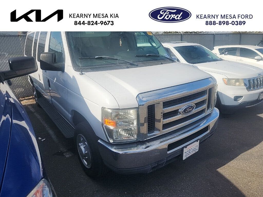2013 FORD E-350