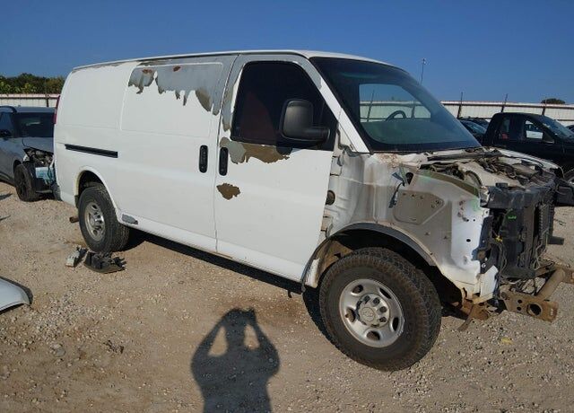 2010 CHEVROLET Express
