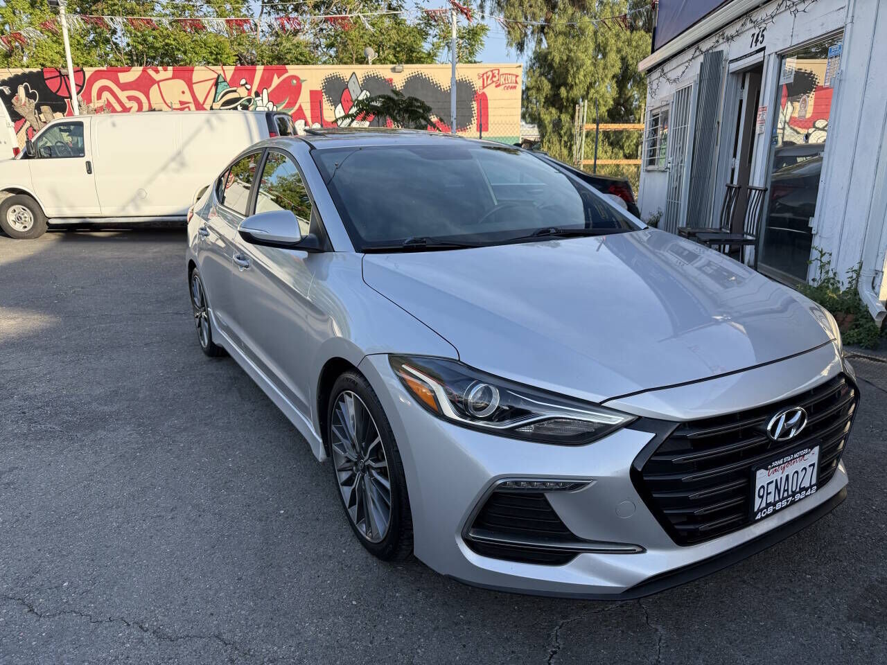 2018 HYUNDAI Elantra