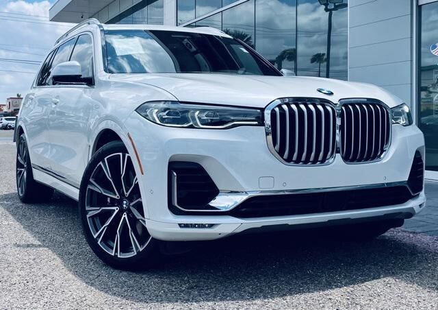 2022 BMW X7
