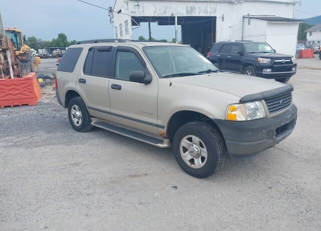 2004 FORD Explorer