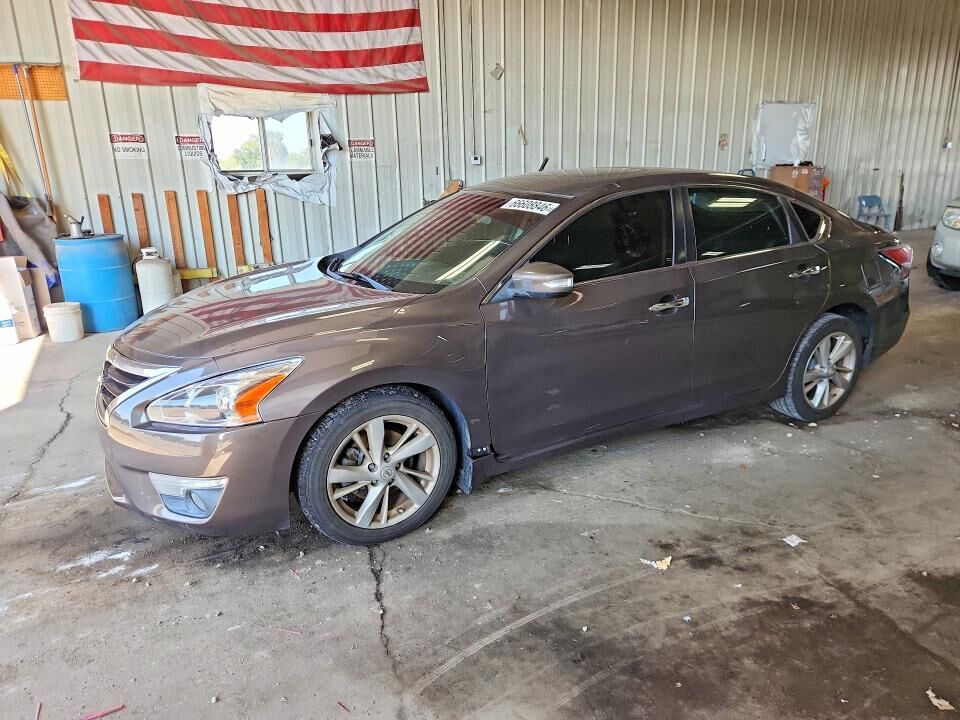 2015 NISSAN Altima