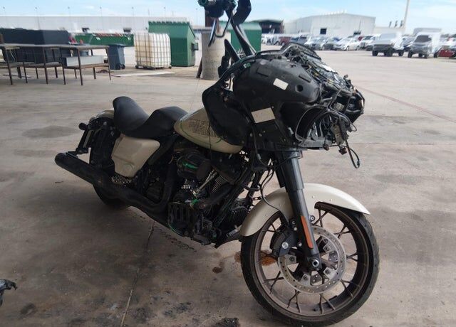 2023 HARLEY DAVIDSON FLTRXST / Road Glide ST