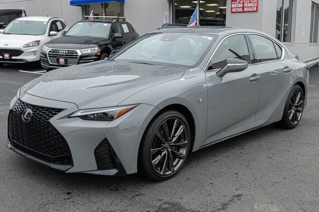 2024 LEXUS IS