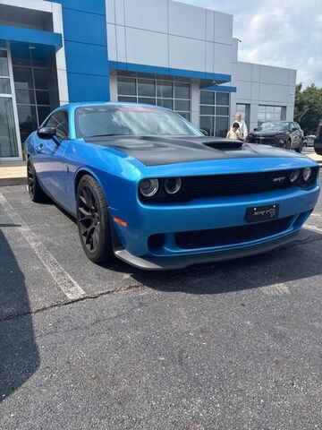 2016 DODGE Challenger
