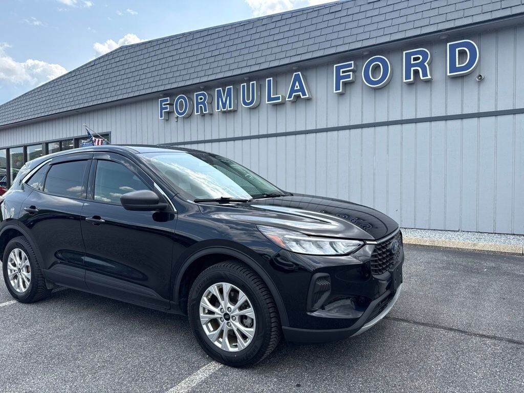 2023 FORD Escape