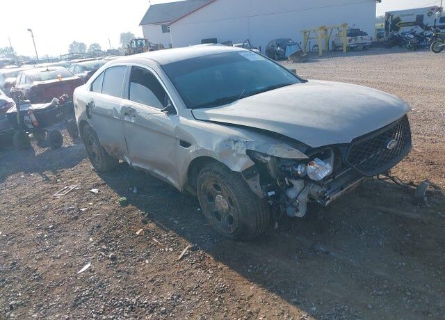 2013 FORD Taurus