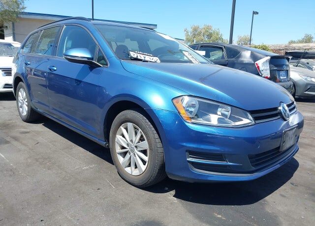 2016 VOLKSWAGEN Golf SportWagen