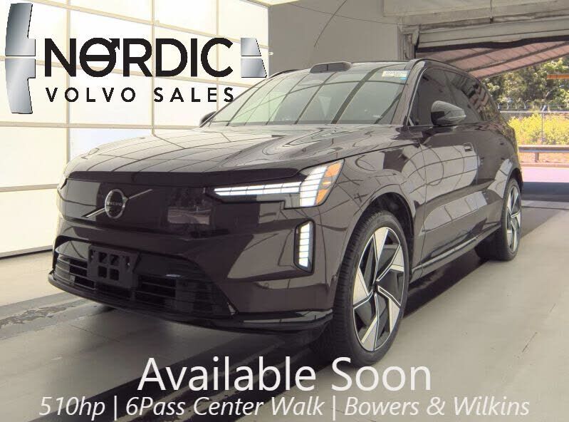 2025 VOLVO EX90