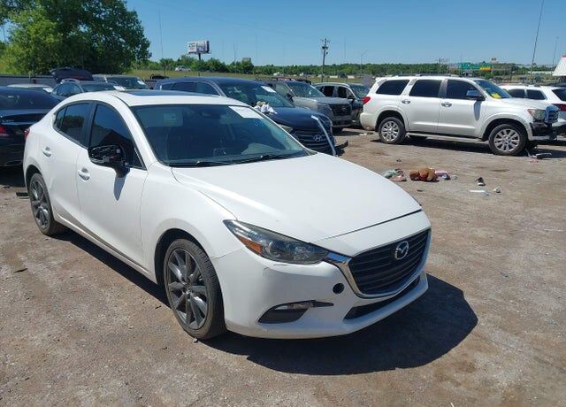 2018 MAZDA Mazda3