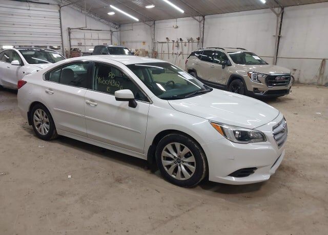 2015 SUBARU Legacy
