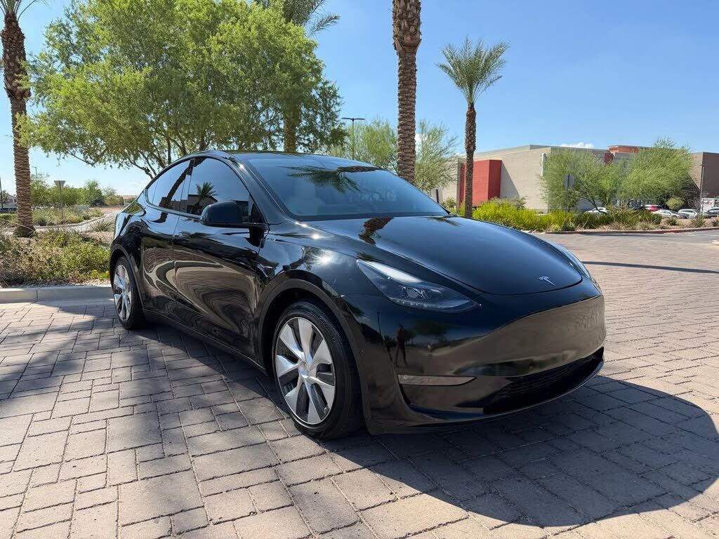 2021 TESLA Model Y