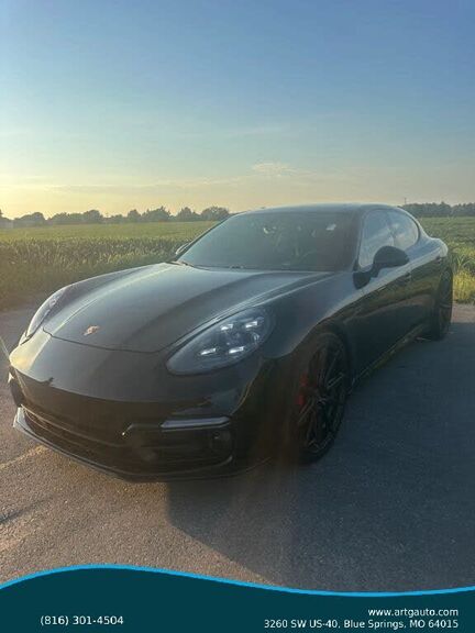 2010 PORSCHE Panamera