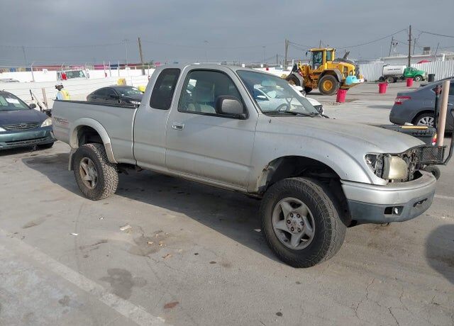 2001 TOYOTA Tacoma