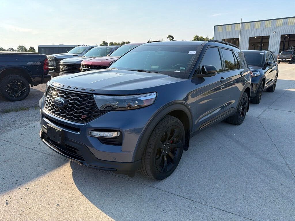 2021 FORD Explorer