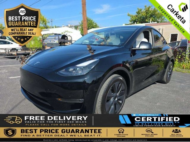 2024 TESLA Model Y