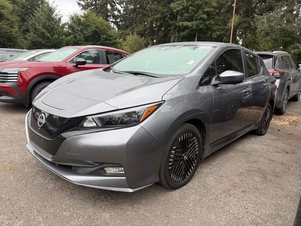 2024 NISSAN Leaf