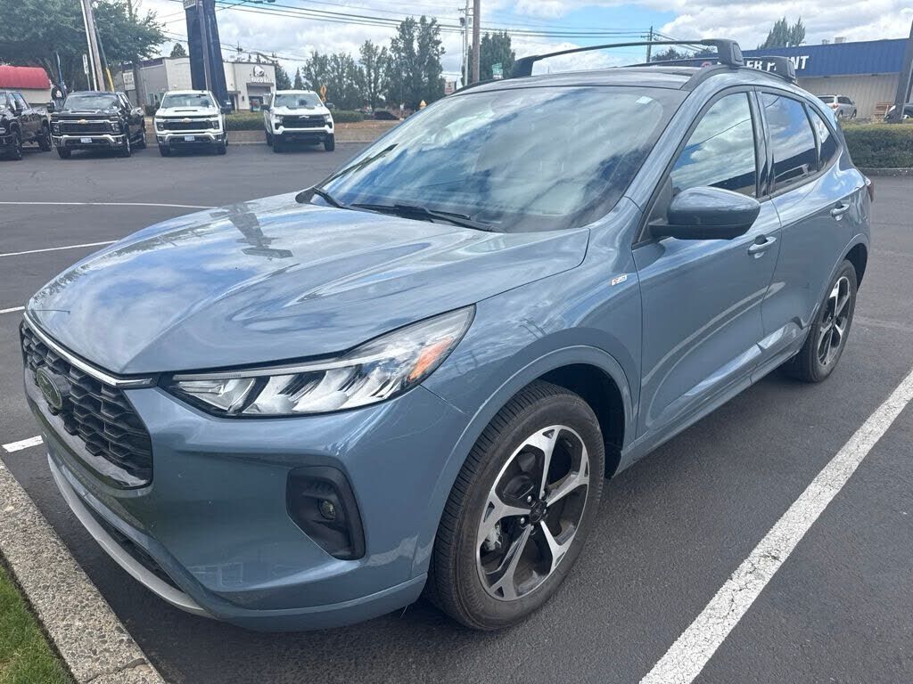 2024 FORD Escape