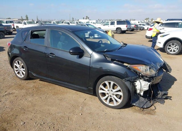 2011 MAZDA Mazda3