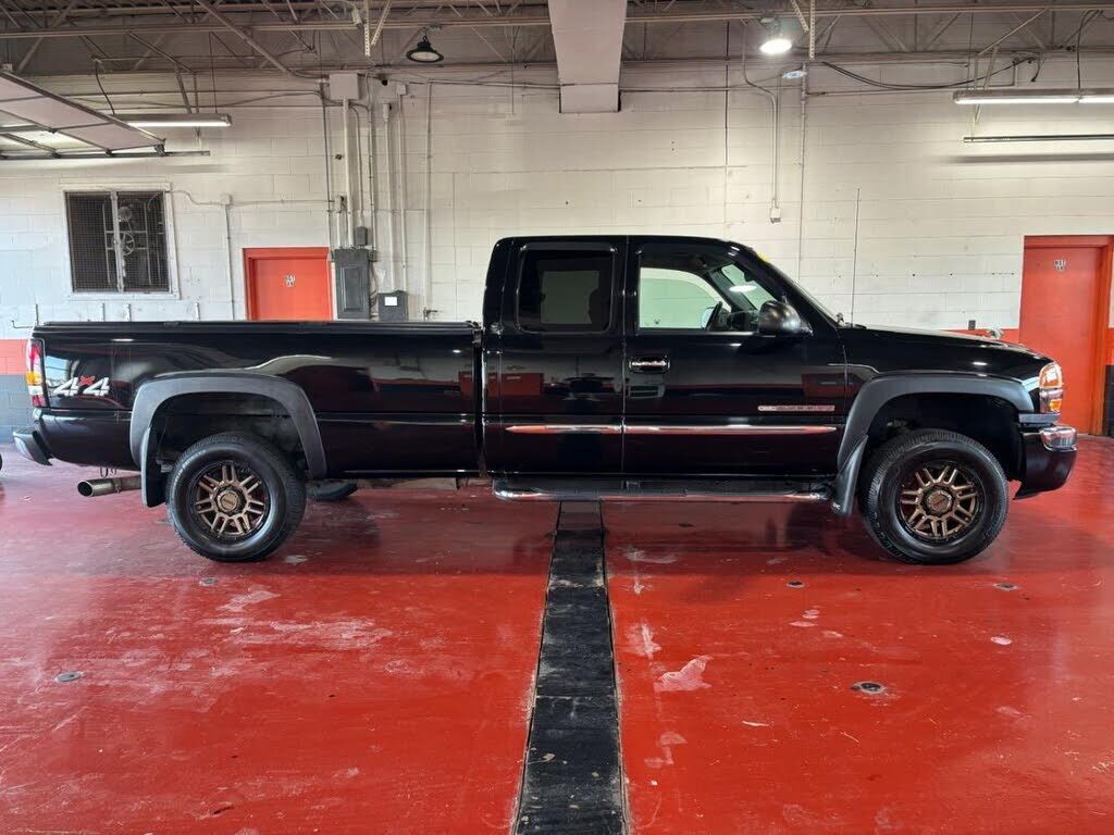 2005 GMC Sierra