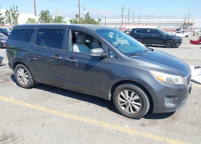 2015 KIA Sedona