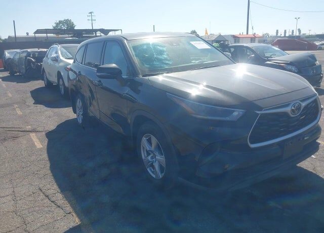 2021 TOYOTA Highlander