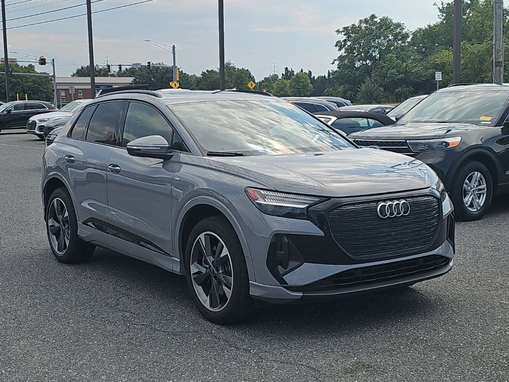 2023 AUDI Q4