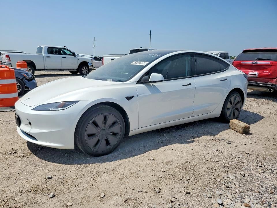 2025 TESLA Model 3