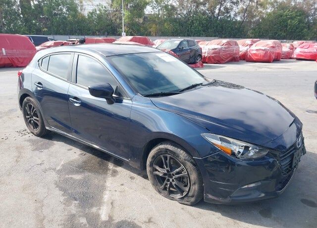 2017 MAZDA Mazda3