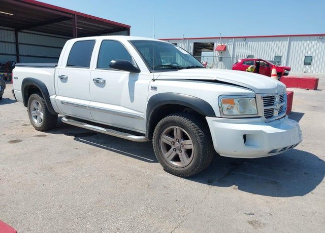 2010 DODGE Dakota