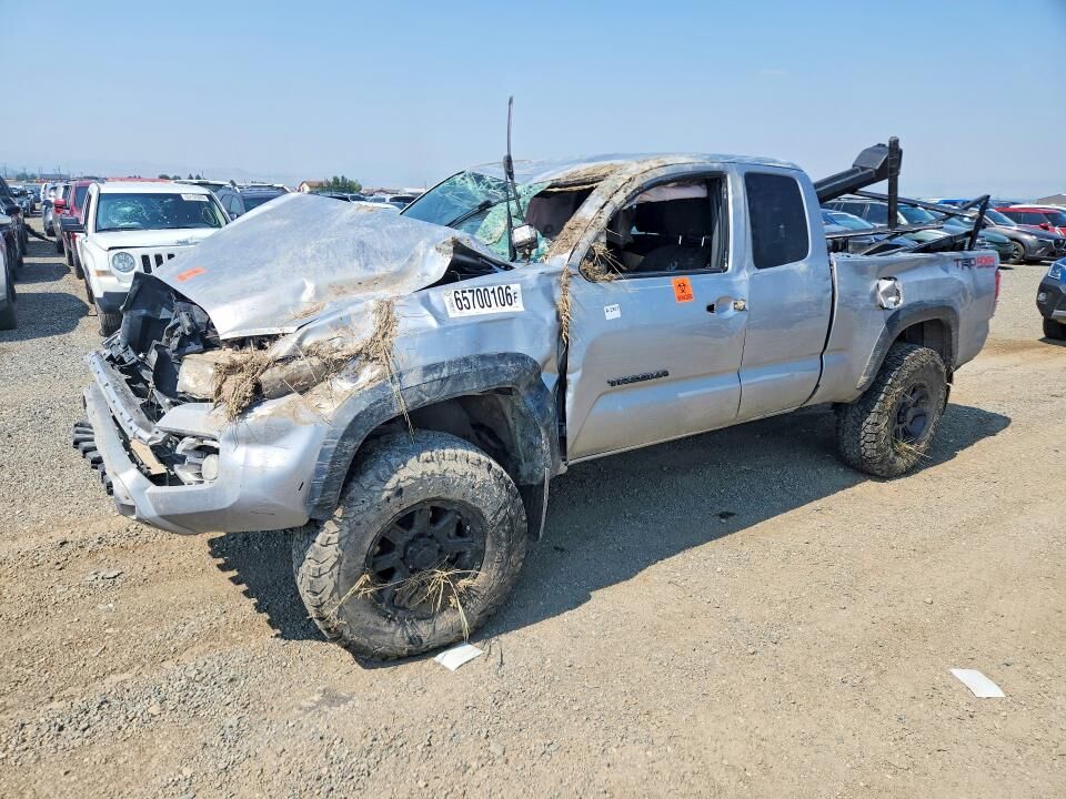 2017 TOYOTA Tacoma