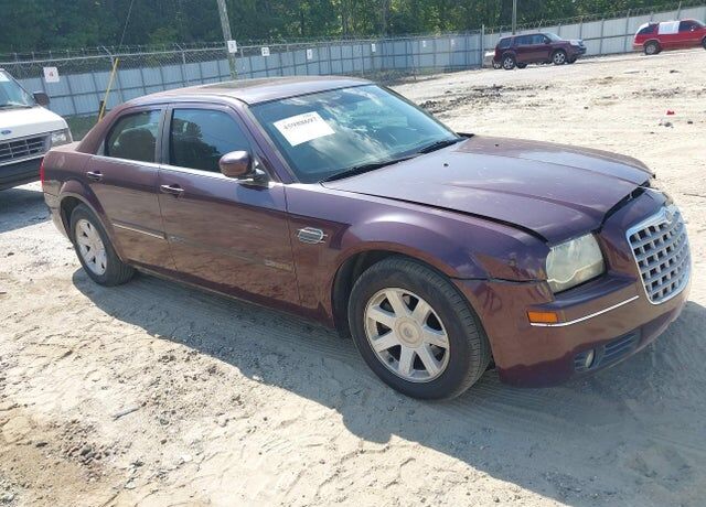 2005 CHRYSLER 300