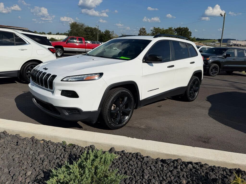 2017 JEEP Cherokee